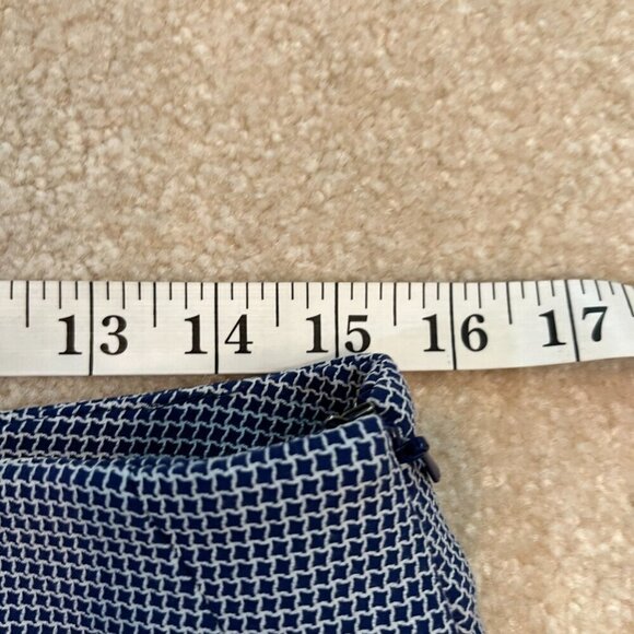 Banana Republic Factory Blue & White Check Shorts - Size 6 - Picture 7 of 10